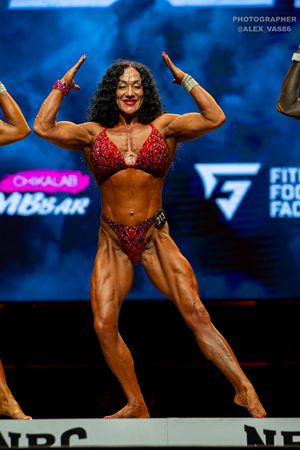 WOMEN'S PHYSIQUE